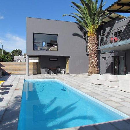 Capetown 4U Guesthouse Bloubergstrand Exterior photo