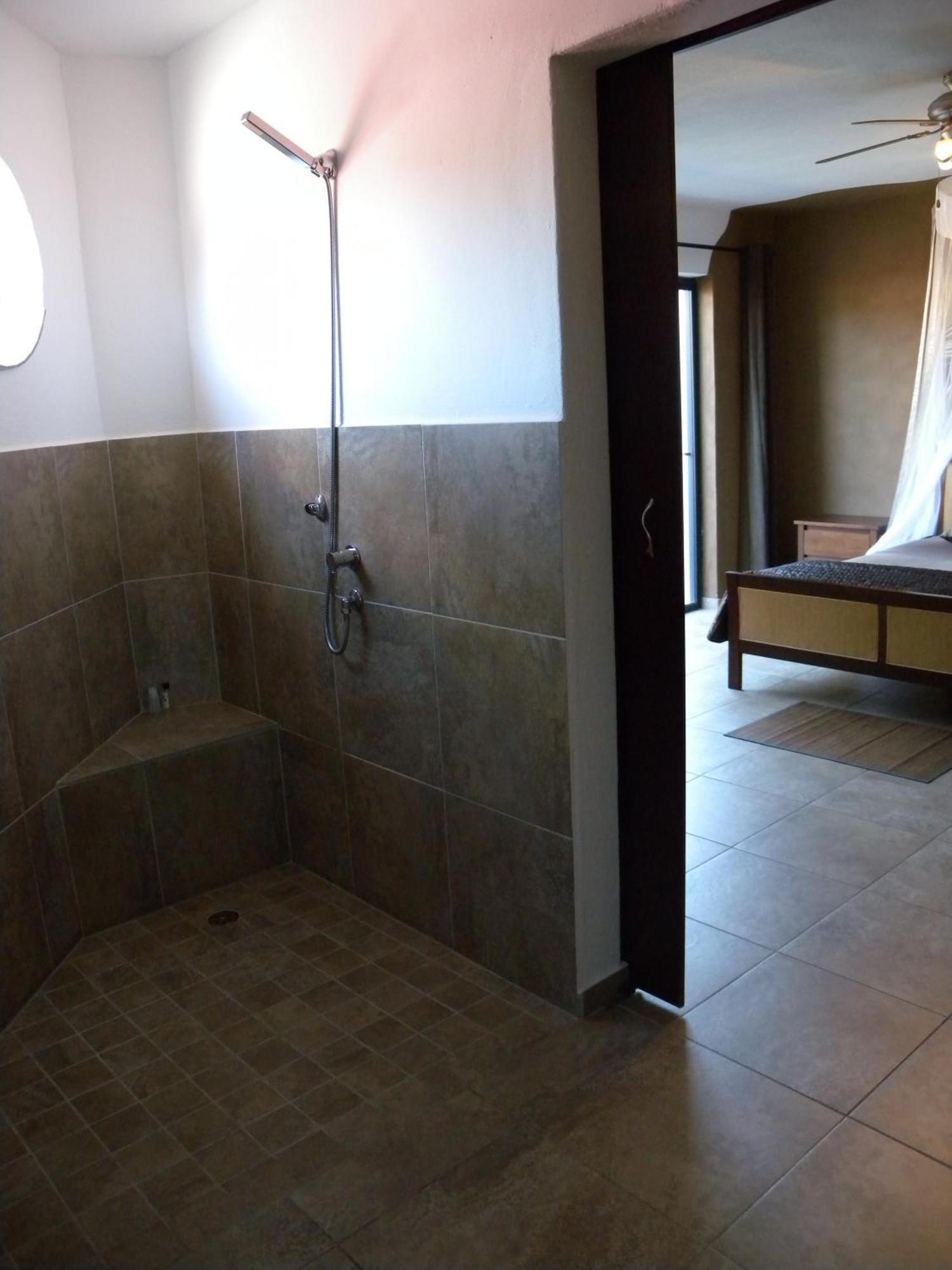 Capetown 4U Guesthouse Bloubergstrand Exterior photo
