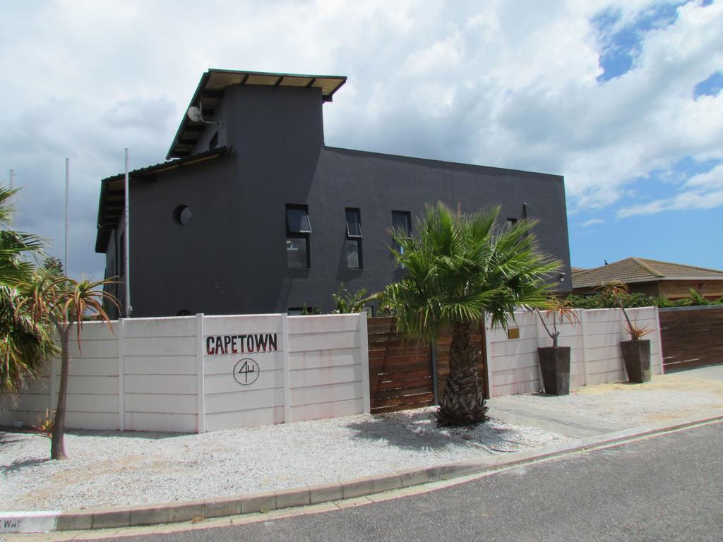 Capetown 4U Guesthouse Bloubergstrand Exterior photo