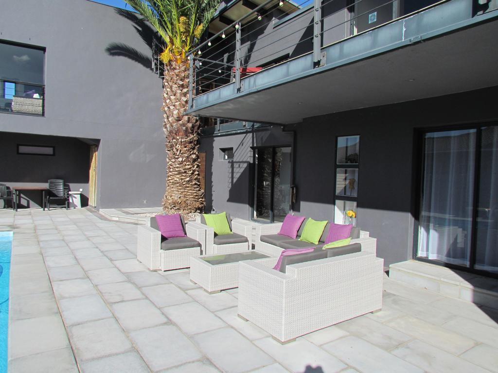Capetown 4U Guesthouse Bloubergstrand Exterior photo