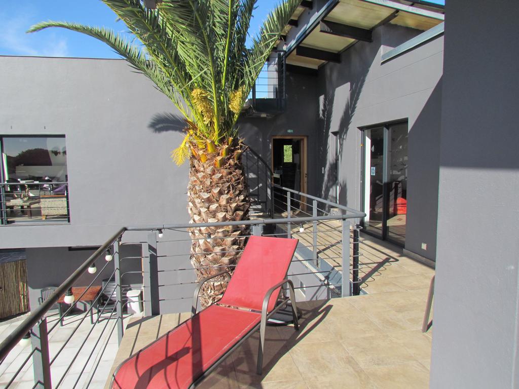 Capetown 4U Guesthouse Bloubergstrand Exterior photo