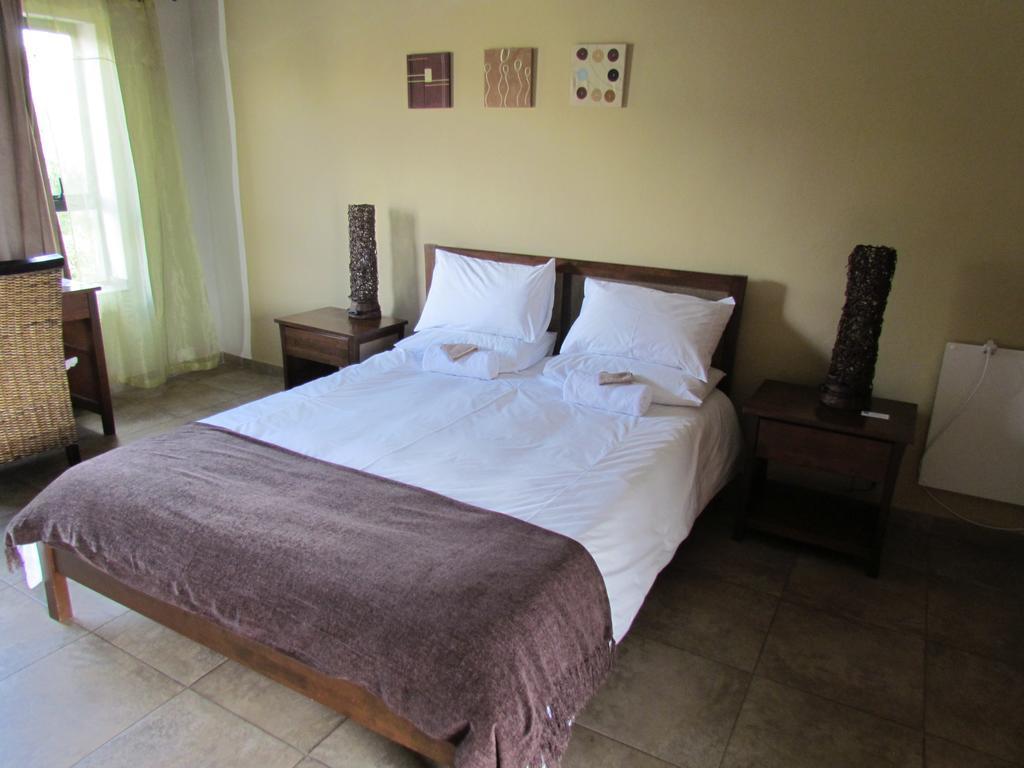 Capetown 4U Guesthouse Bloubergstrand Exterior photo