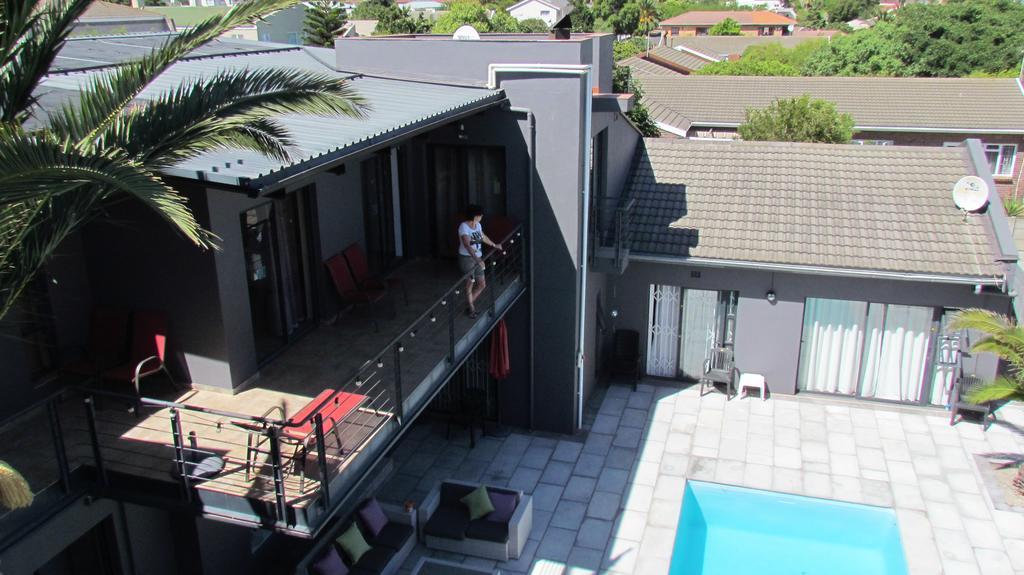 Capetown 4U Guesthouse Bloubergstrand Exterior photo
