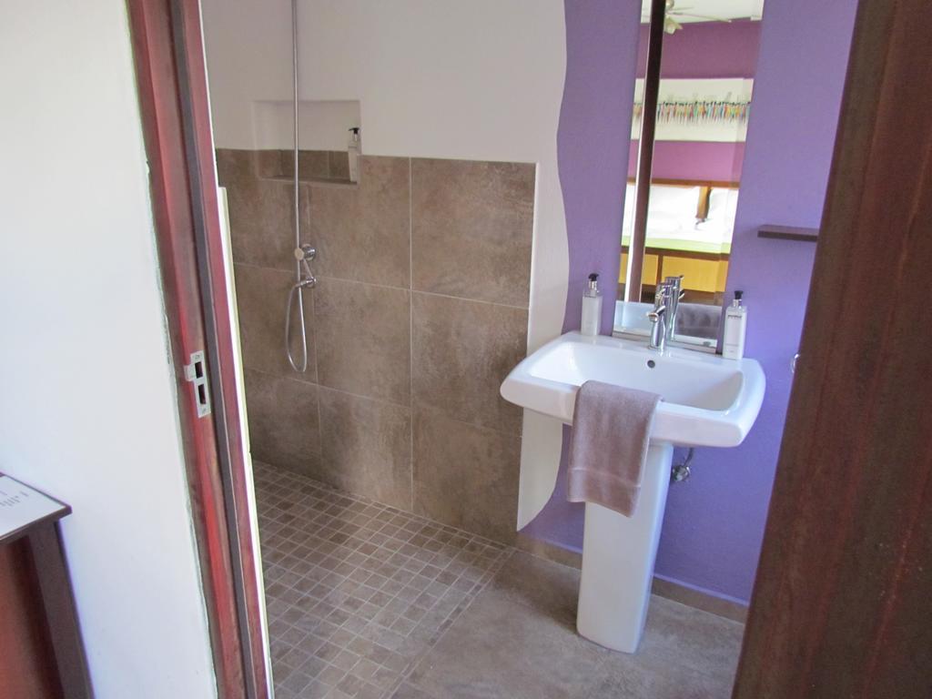 Capetown 4U Guesthouse Bloubergstrand Exterior photo