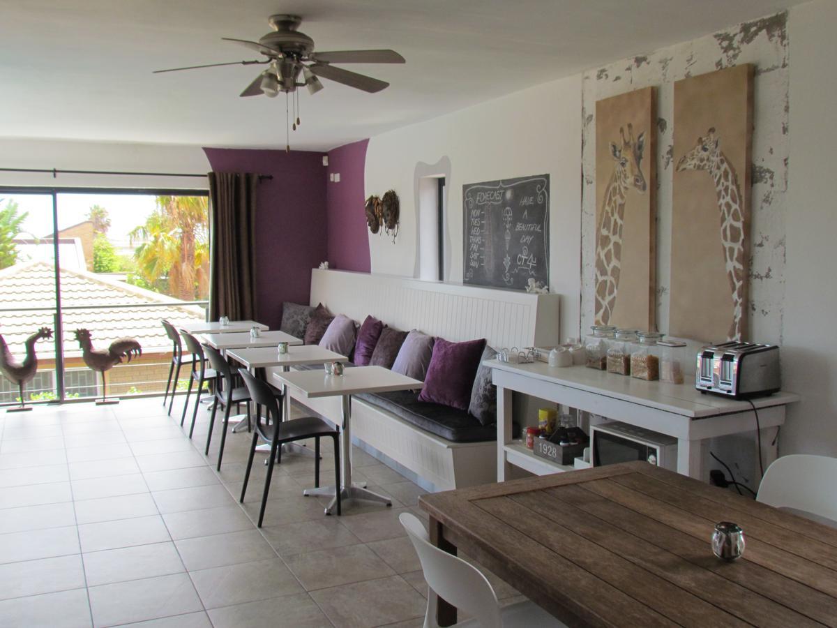 Capetown 4U Guesthouse Bloubergstrand Exterior photo