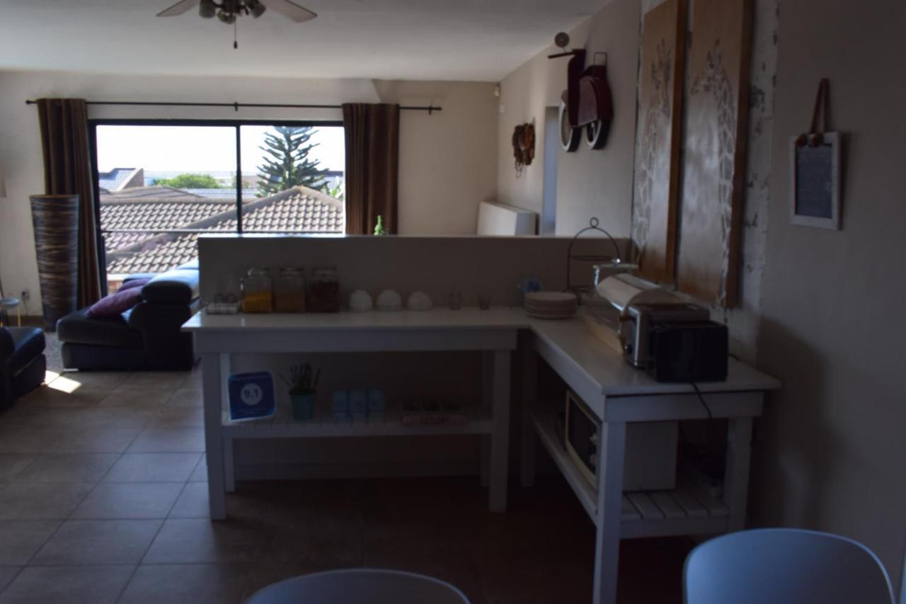 Capetown 4U Guesthouse Bloubergstrand Exterior photo